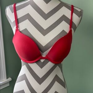 Victoria’s Secret push-up bra 34B